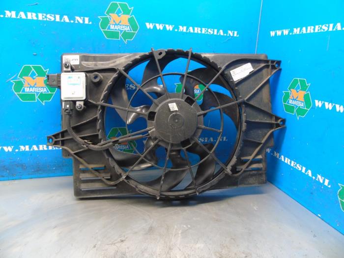Używane Wentylator Hyundai i30 (PDEB5/PDEBB/PDEBD/PDEBE) 1.0 T-GDI 12V Cena € 183,75 Procedura marży oferowane przez Maresia Auto Recycling B.V.
