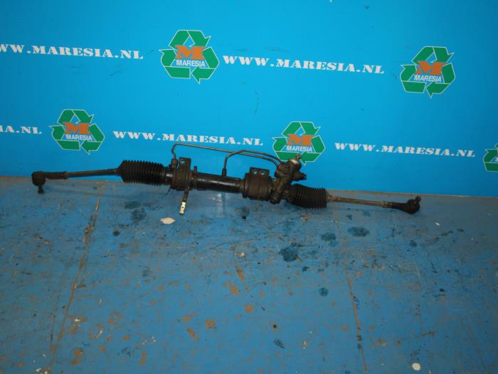 Power steering box from a Mazda 626 1996