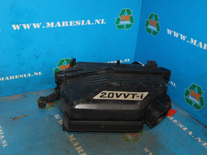 Begagnade Luftfilterhus Toyota Rav-4 Pris € 47,25 Marginaltabell erbjuds av Maresia Auto Recycling B.V.