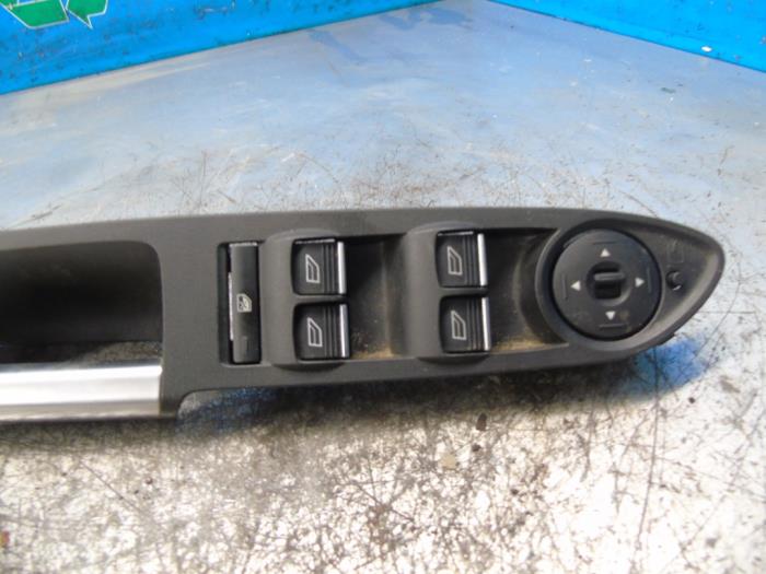 Usados Interruptor combinado de ventanillas Ford Kuga II 2.0 TDCi 16V 180 4x4 Precio € 47,25 Norma de margen ofrecido por Maresia Auto Recycling B.V.