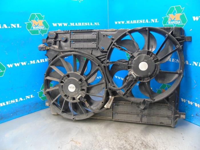 Używane Wentylator Ford Kuga II 2.0 TDCi 16V 180 4x4 Cena € 157,50 Procedura marży oferowane przez Maresia Auto Recycling B.V.