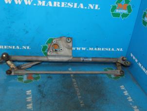 Used Wiper mechanism Opel Vectra B (36) 1.6 16V Ecotec Price € 36,75 Margin scheme offered by Maresia Auto Recycling B.V.