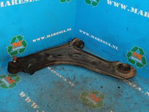 Used Front lower wishbone, left Chevrolet Lacetti (KLAN) 1.6 16V Price € 42,00 Margin scheme offered by Maresia Auto Recycling B.V.