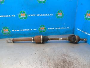Usagé Arbre de transmission avant droit Dacia Duster (SR) 1.3 TCE 150 16V Prix € 157,50 Règlement à la marge proposé par Maresia Auto Recycling B.V.
