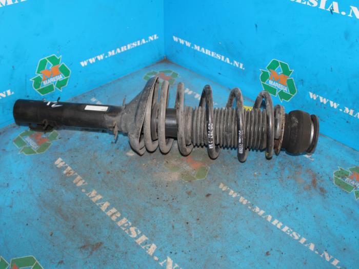 Front shock absorber rod, right from a Audi A3 (8L1) 1.8 20V 1996