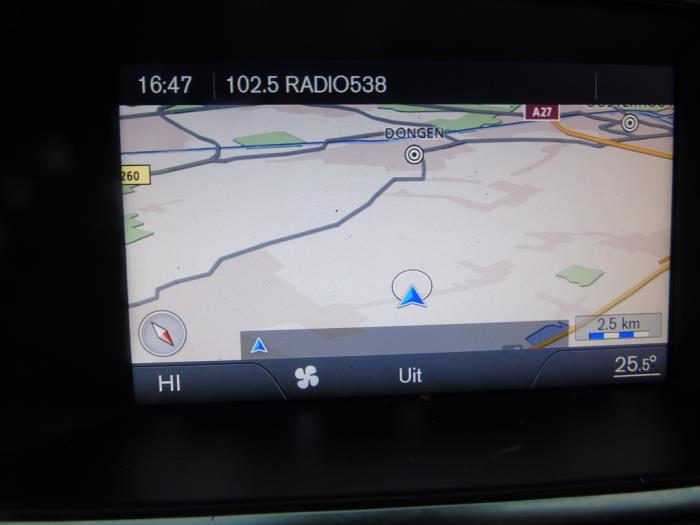 Używane System nawigacji Volvo V40 (MV) 1.6 D2 Cena € 288,75 Procedura marży oferowane przez Maresia Auto Recycling B.V.