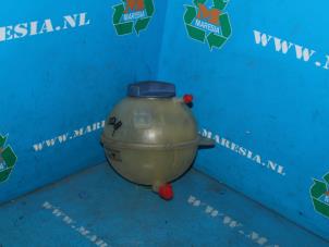 Used Expansion vessel Seat Leon (1M1) 1.9 TDI 90 Price € 26,25 Margin scheme offered by Maresia Auto Recycling B.V.
