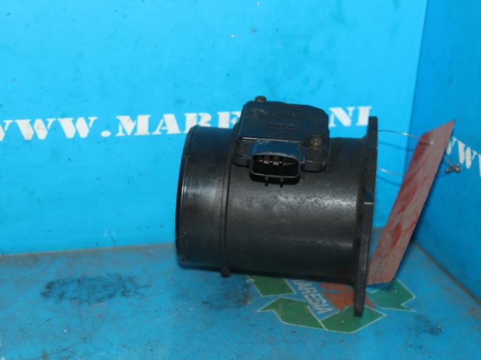Begagnade Luftflödesmätare Nissan Primera Wagon (W10) 2.0i 16V SPi Kat. Pris € 21,00 Marginaltabell erbjuds av Maresia Auto Recycling B.V.