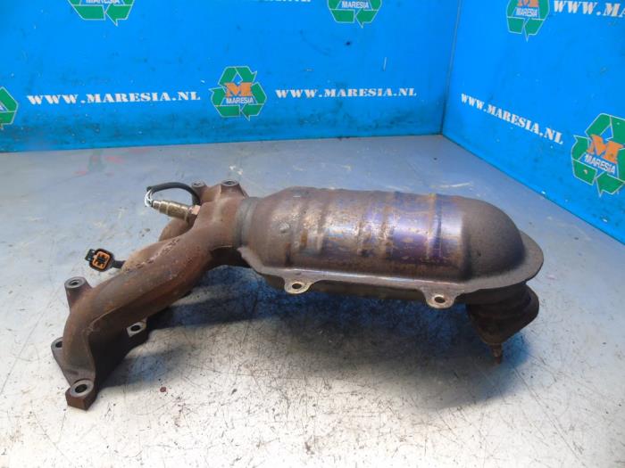 Usagé Catalyseur Kia Rio II (DE) 1.4 16V Prix € 315,00 Règlement à la marge proposé par Maresia Auto Recycling B.V.