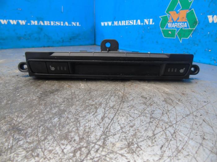 Begagnade Innerdisplay Mazda 2 (DJ/DL) 1.5 SkyActiv-G 90 Pris € 73,50 Marginaltabell erbjuds av Maresia Auto Recycling B.V.