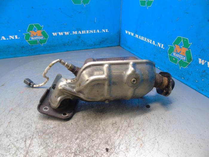 Usagé Catalyseur Toyota Yaris III (P13) 1.0 12V VVT-i Prix € 262,50 Règlement à la marge proposé par Maresia Auto Recycling B.V.