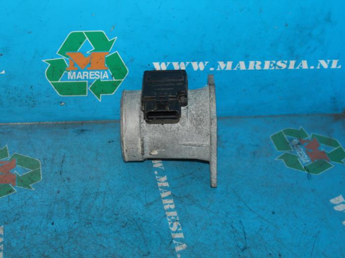 Begagnade Luftflödesmätare Ford Mondeo Pris € 42,00 Marginaltabell erbjuds av Maresia Auto Recycling B.V.