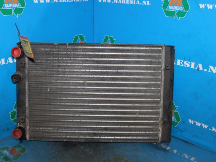 Used Radiator Volkswagen Vento (1H2) 1.6 i Price € 52,50 Margin scheme offered by Maresia Auto Recycling B.V.