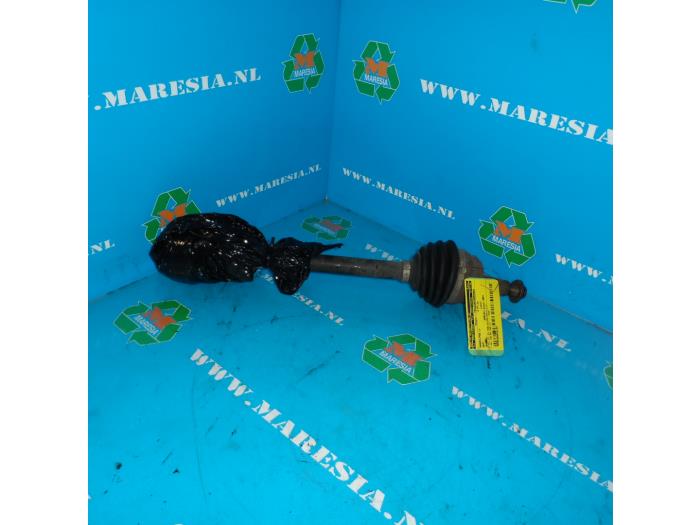 Gebrauchte Antriebswelle links vorne Seat Ibiza II Facelift (6K1) 1.6 Sport Preis € 31,50 Margenregelung angeboten von Maresia Auto Recycling B.V.