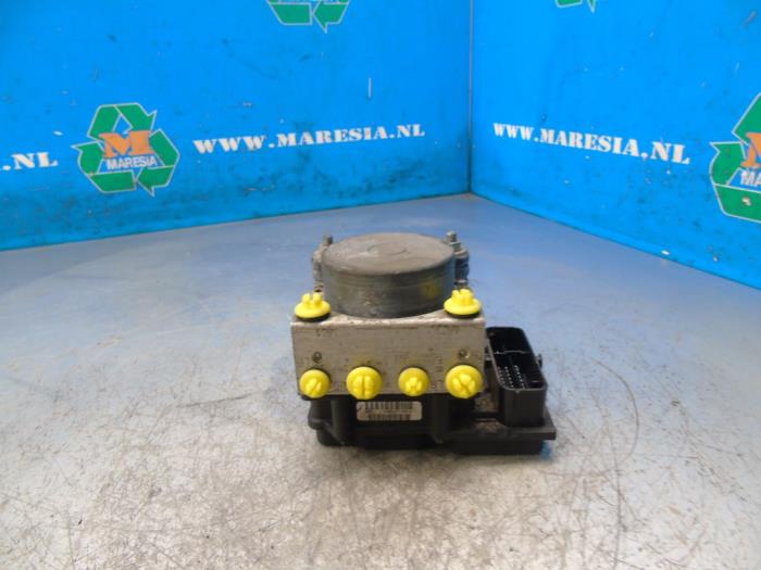 Begagnade ABS-pump Fiat 500 (312) 0.9 TwinAir 85 Pris € 78,75 Marginaltabell erbjuds av Maresia Auto Recycling B.V.