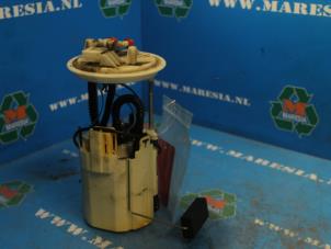 Usados Bomba eléctrica de combustible Mercedes Vito Precio € 78,75 Norma de margen ofrecido por Maresia Auto Recycling B.V.
