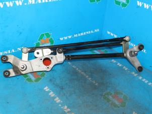 Used Wiper mechanism Kia Sorento I (JC) 2.4 16V Price € 52,50 Margin scheme offered by Maresia Auto Recycling B.V.