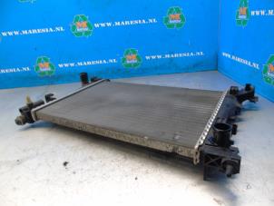 Kühler van een Opel Corsa D 1.2 16V 2013