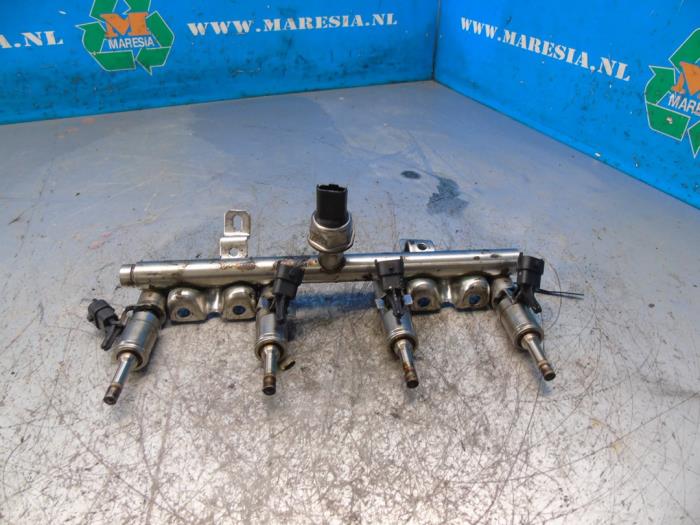 Usagé Système d'injection Peugeot RCZ (4J) 1.6 16V THP Prix € 131,25 Règlement à la marge proposé par Maresia Auto Recycling B.V.