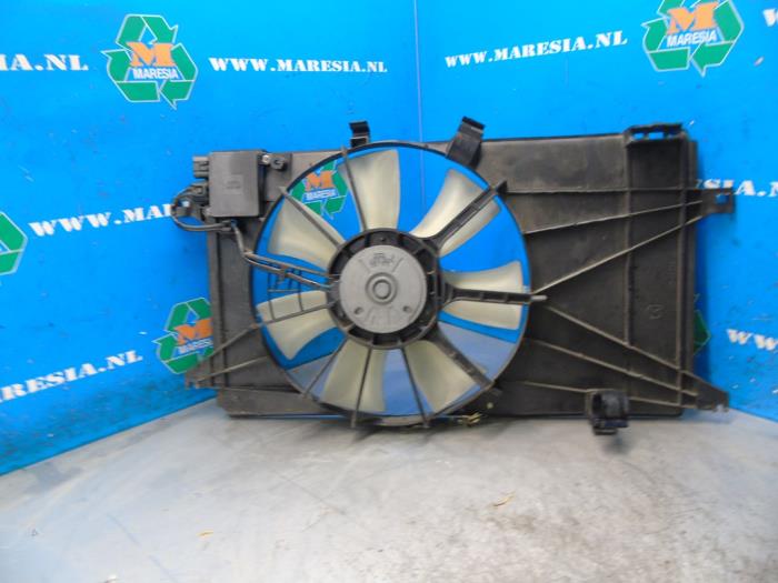 Używane Wentylator Mazda 5 (CR19) 2.0 CiDT 16V High Power Cena € 57,75 Procedura marży oferowane przez Maresia Auto Recycling B.V.