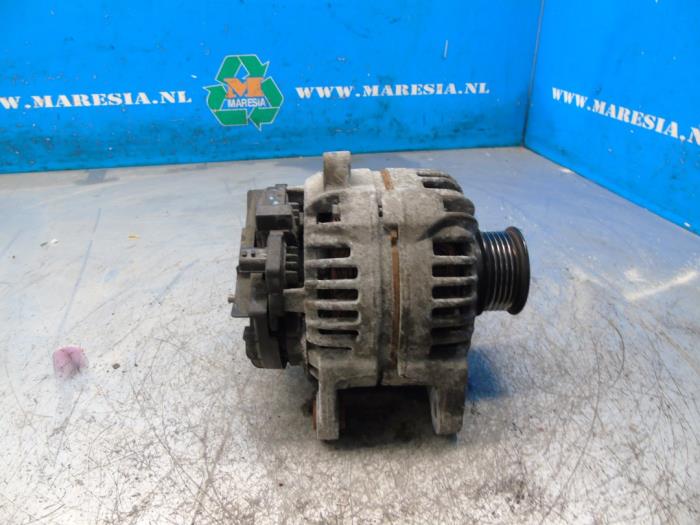 Usagé Dynamo Renault Modus/Grand Modus (JP) 1.6 16V Prix € 63,00 Règlement à la marge proposé par Maresia Auto Recycling B.V.