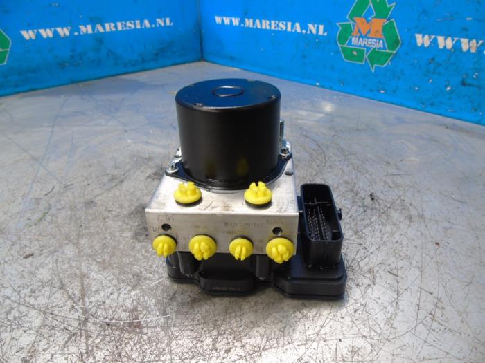 Used ABS pump Fiat 500 (312) 1.0 Hybrid Price € 210,00 Margin scheme offered by Maresia Auto Recycling B.V.