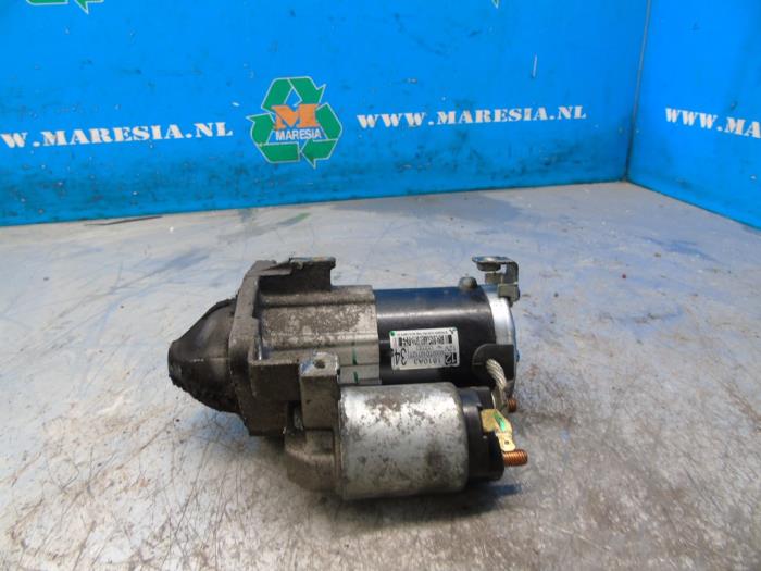 Usagé Démarreur Mitsubishi Space Star (A0) 1.2 12V Prix € 52,50 Règlement à la marge proposé par Maresia Auto Recycling B.V.