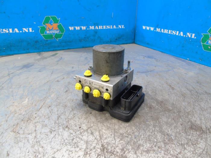 Used ABS pump Volkswagen Polo V (6R) 1.0 TSI 12V BlueMotion Price € 131,25 Margin scheme offered by Maresia Auto Recycling B.V.