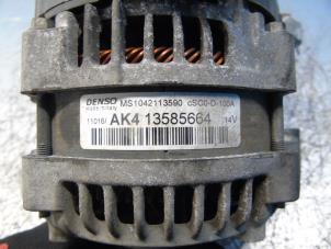 Dynamo van een Opel Corsa E 1.2 16V 2016