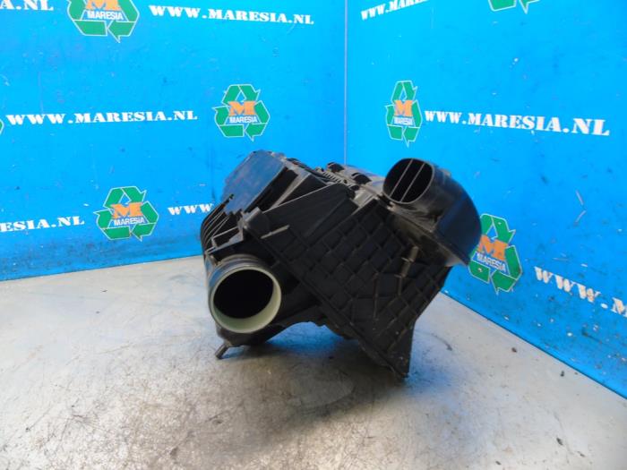 Gebrauchte Luftfiltergehäuse Renault Megane IV Estate (RFBK) 1.3 TCE 140 16V Preis € 57,75 Margenregelung angeboten von Maresia Auto Recycling B.V.