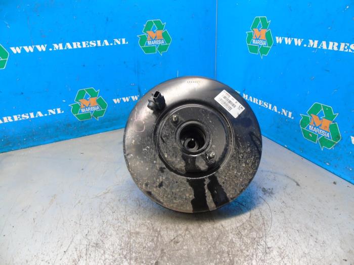 Usagé Assistant de freinage Renault Megane IV Estate (RFBK) 1.3 TCE 140 16V Prix € 94,50 Règlement à la marge proposé par Maresia Auto Recycling B.V.