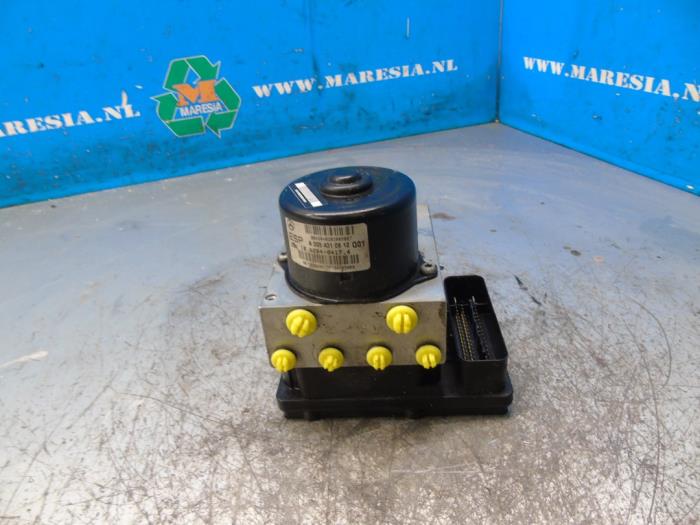 Gebrauchte ABS Pumpe Mercedes SLK (R171) 1.8 200 K 16V Preis € 78,75 Margenregelung angeboten von Maresia Auto Recycling B.V.