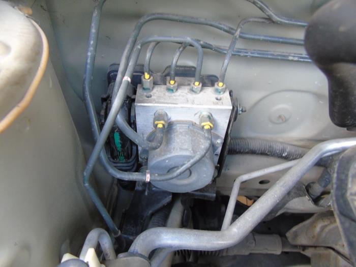 Usagé Bloc ABS Nissan Micra (K13) 1.2 12V Prix € 126,00 Règlement à la marge proposé par Maresia Auto Recycling B.V.