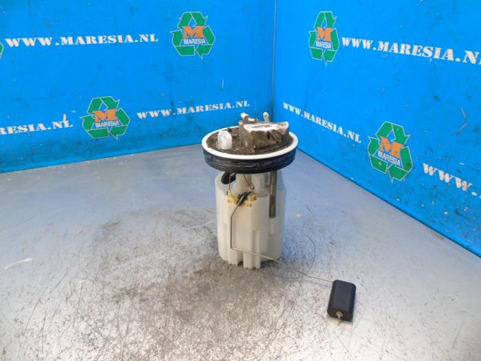 Usagé Pompe à carburant Ford Fiesta 7 1.1 Ti-VCT 12V 85 Prix € 63,00 Règlement à la marge proposé par Maresia Auto Recycling B.V.