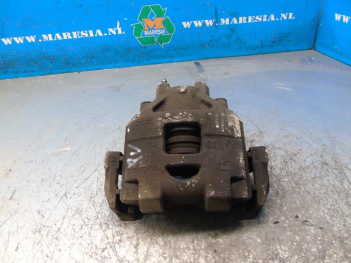 Gebrauchte Bremszange rechts vorne Toyota Yaris III (P13) 1.0 12V VVT-i Preis € 52,50 Margenregelung angeboten von Maresia Auto Recycling B.V.