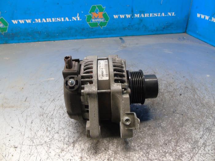 Used Dynamo Toyota Yaris III (P13) 1.0 12V VVT-i Price € 78,75 Margin scheme offered by Maresia Auto Recycling B.V.