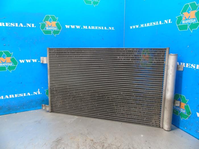Usagé Radiateur clim Renault Kangoo Express (RFK) 1.5 Blue dCi 95 Prix € 99,75 Règlement à la marge proposé par Maresia Auto Recycling B.V.