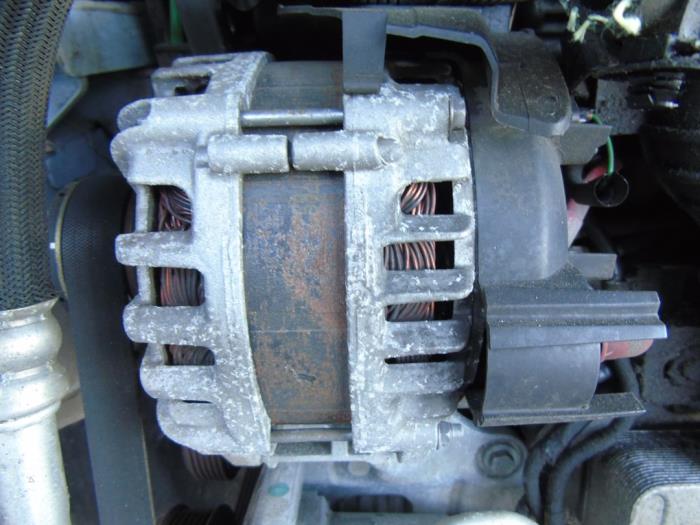 Używane Pradnica Dacia Dokker Express (8S) 1.5 Blue dCi 95 Cena € 105,00 Procedura marży oferowane przez Maresia Auto Recycling B.V.