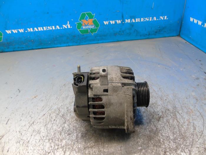 Used Dynamo Hyundai iX35 (LM) 1.6 GDI 16V Price € 78,75 Margin scheme offered by Maresia Auto Recycling B.V.