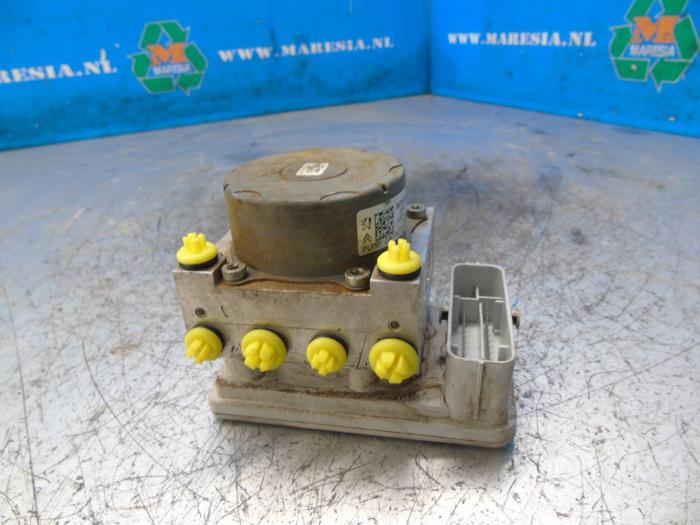 Begagnade ABS-pump Citroen C3 Picasso (SH) 1.4 16V VTI 95 Pris € 73,50 Marginaltabell erbjuds av Maresia Auto Recycling B.V.