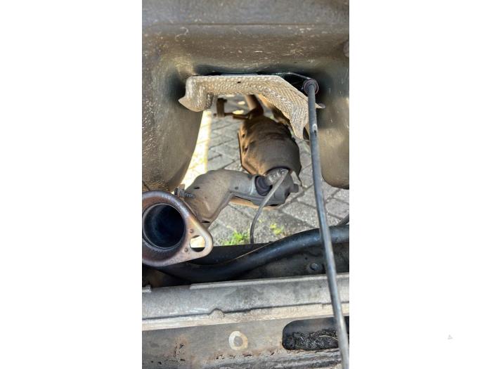 Używane Katalizator Nissan Qashqai (J10) 2.0 16V Cena € 262,50 Procedura marży oferowane przez Maresia Auto Recycling B.V.