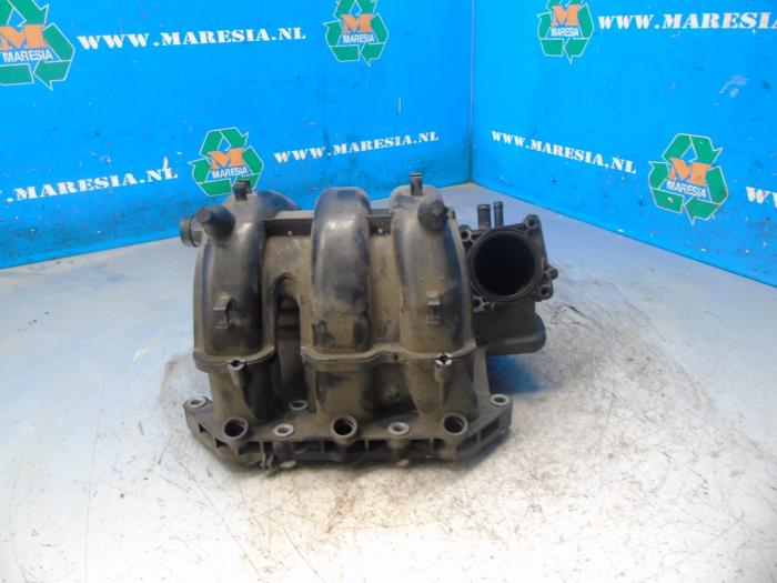 Begagnade Insugsrör Volkswagen Polo V (6R) 1.2 12V Pris € 52,50 Marginaltabell erbjuds av Maresia Auto Recycling B.V.