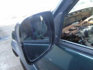 Used Wing mirror, left Toyota Land Cruiser 90 (J9) 3.0 D-4D 90 16V Price € 89,25 Margin scheme offered by Maresia Auto Recycling B.V.