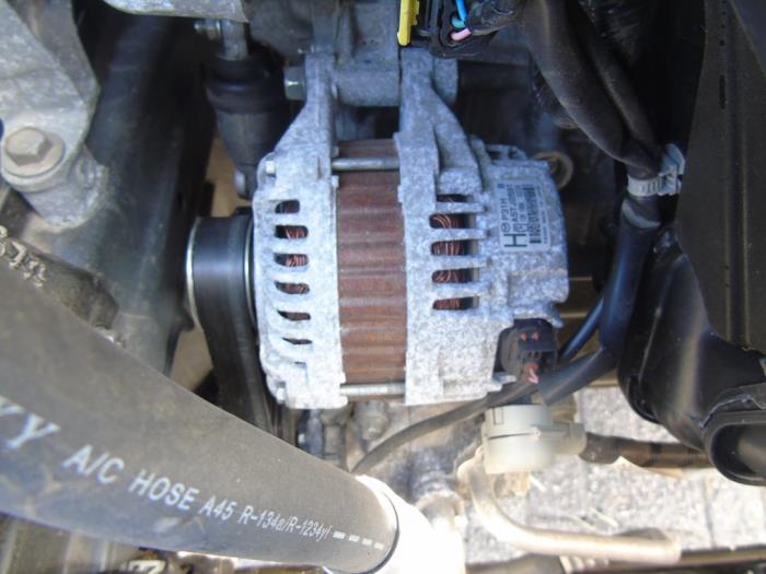 Usagé Dynamo Mazda 6 SportBreak (GJ/GH/GL) 2.0 Skyactiv G 145 16V Prix € 115,50 Règlement à la marge proposé par Maresia Auto Recycling B.V.