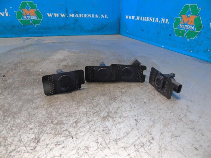 Usados Sensor PDC NIO ET7 75/100 kWh Precio € 210,00 Norma de margen ofrecido por Maresia Auto Recycling B.V.