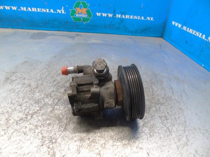Usagé Pompe de direction Volkswagen New Beetle (9C1/9G1) 1.4 16V Prix € 26,25 Règlement à la marge proposé par Maresia Auto Recycling B.V.