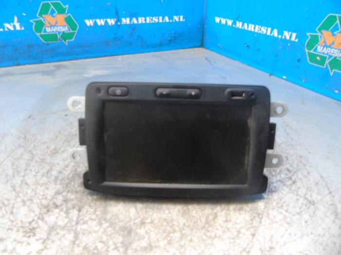 Begagnade Radio Dacia Spring 45 Pris € 393,75 Marginaltabell erbjuds av Maresia Auto Recycling B.V.