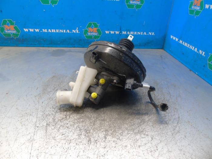 Usagé Servo frein Dacia Spring 45 Prix € 120,75 Règlement à la marge proposé par Maresia Auto Recycling B.V.