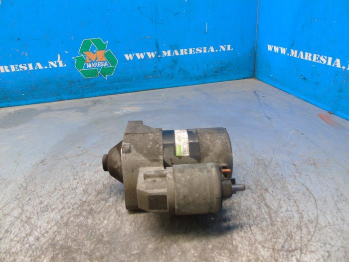 Used Starter Renault Twingo II (CN) 1.2 16V Price € 36,75 Margin scheme offered by Maresia Auto Recycling B.V.