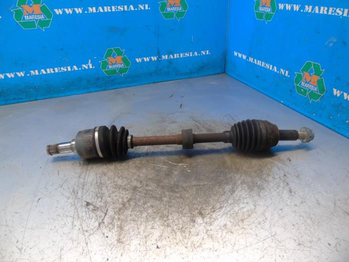 Gebrauchte Antriebswelle links vorne Mazda 2 (DE) 1.5 16V S-VT Preis € 52,50 Margenregelung angeboten von Maresia Auto Recycling B.V.